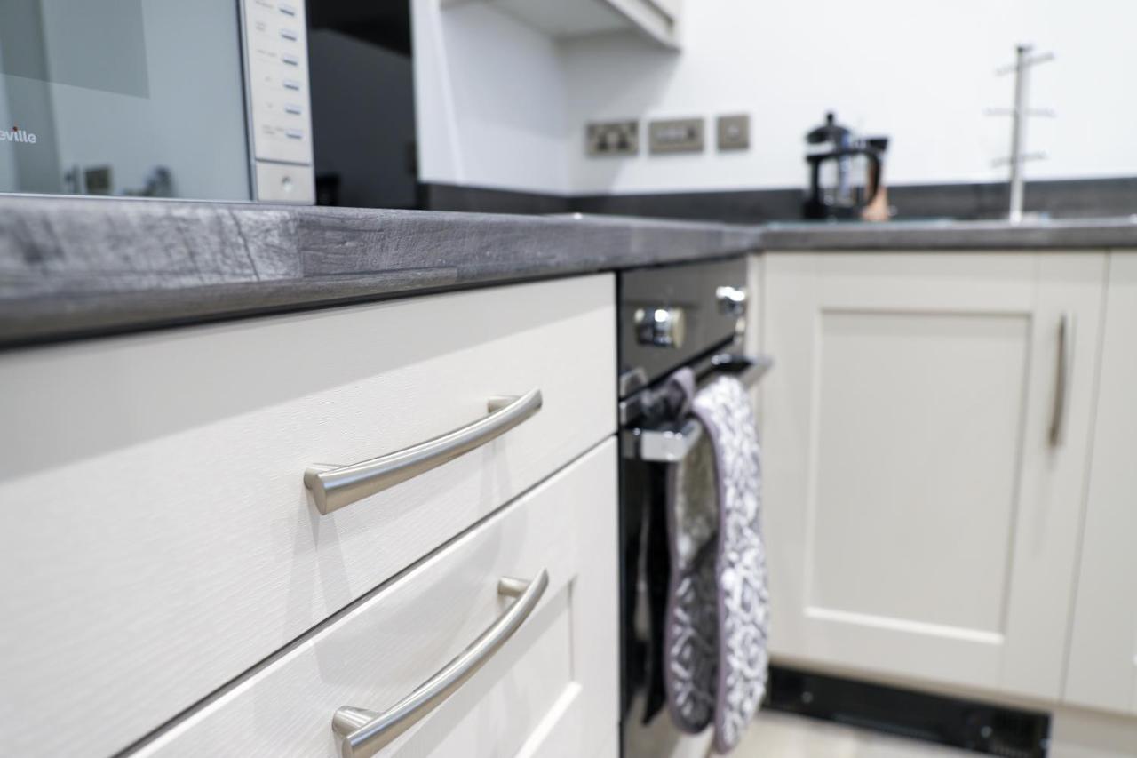 16 Queen Avenue Collection By Happy Days Liverpool Esterno foto